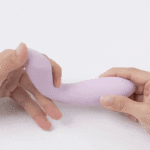 SVAKOM – AMY 2 G-taško ir klitorio vibratorius – Violetinis - Image 7